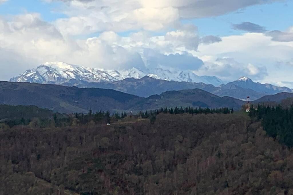 Chalet En El Alto De La Hayuela-Udias Kültér fotó
